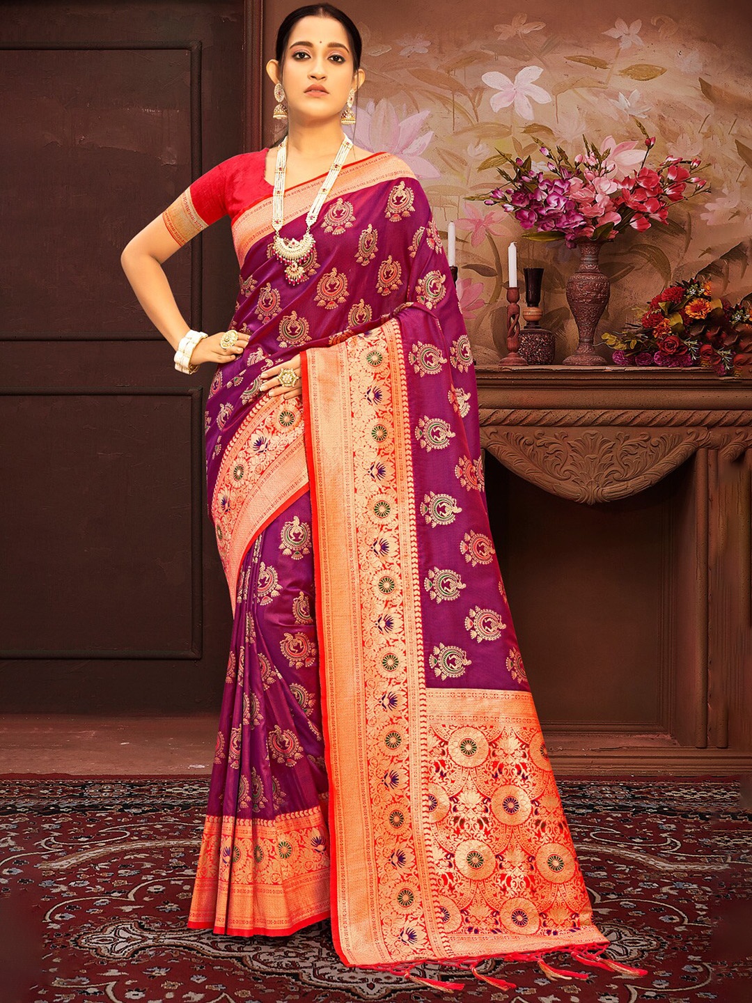 

Exclusiva Ethnic Motifs Zari Silk Blend Banarasi Saree, Magenta