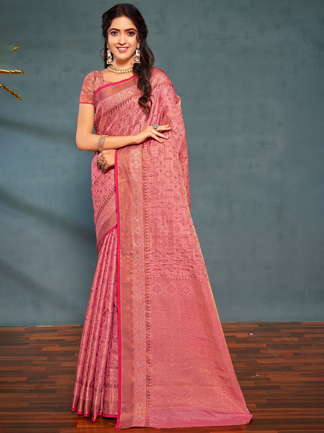 

Exclusiva Ethnic Motifs Zari Banarasi Saree, Pink