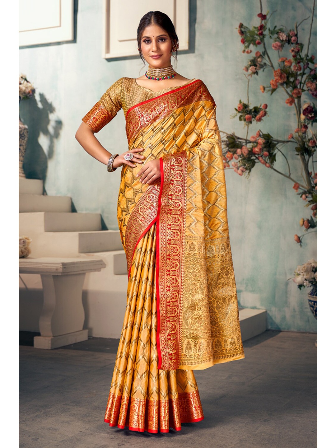 

Exclusiva Woven Design Zari Banarasi Saree, Mustard