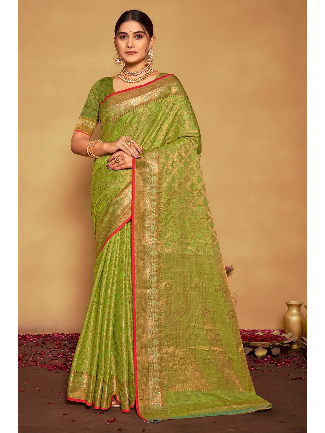 

Exclusiva Woven Design Zari Banarasi Saree, Green