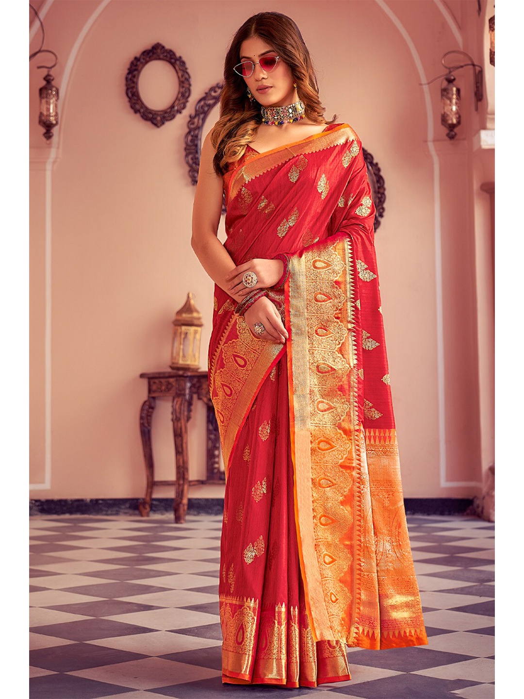 

Exclusiva Red & Gold-Toned Woven Design Zari Silk Blend Banarasi Saree