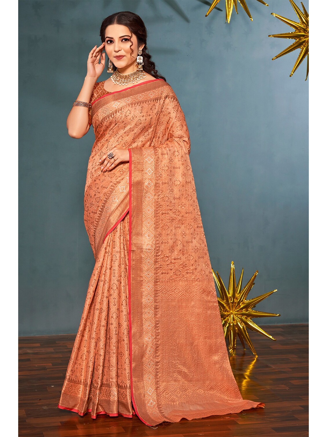 

Exclusiva Ethnic Motifs Zari Banarasi Saree, Peach