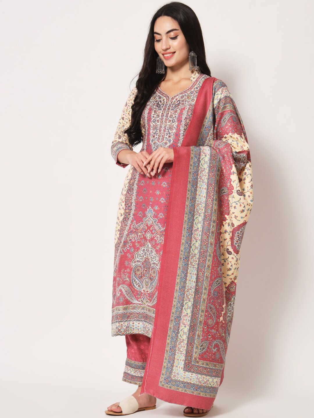 

Zamour Kalamkari Unstitched Dress Material, Pink