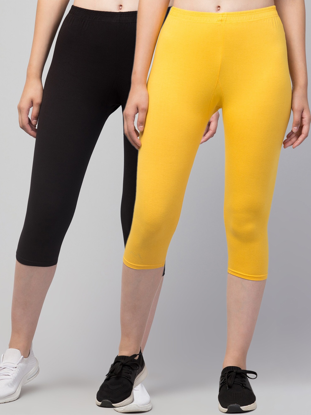 

Apraa & Parma Women Pack Of 2 Skinny Fit Capris, Black