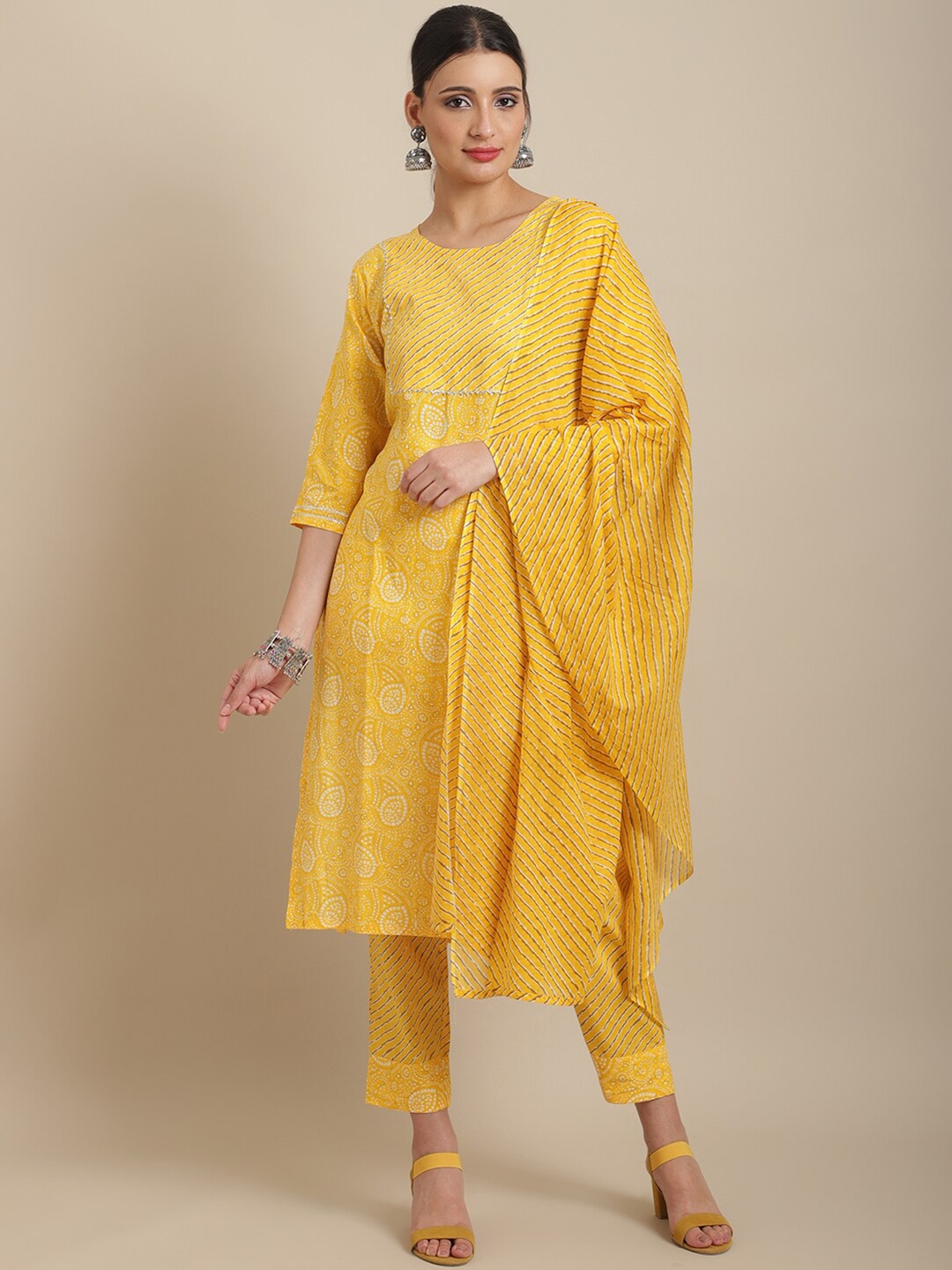 

ANAISA Women Bandhani Printed Round Neck Pure Cotton Kurta with Trousers & Dupatta, Yellow