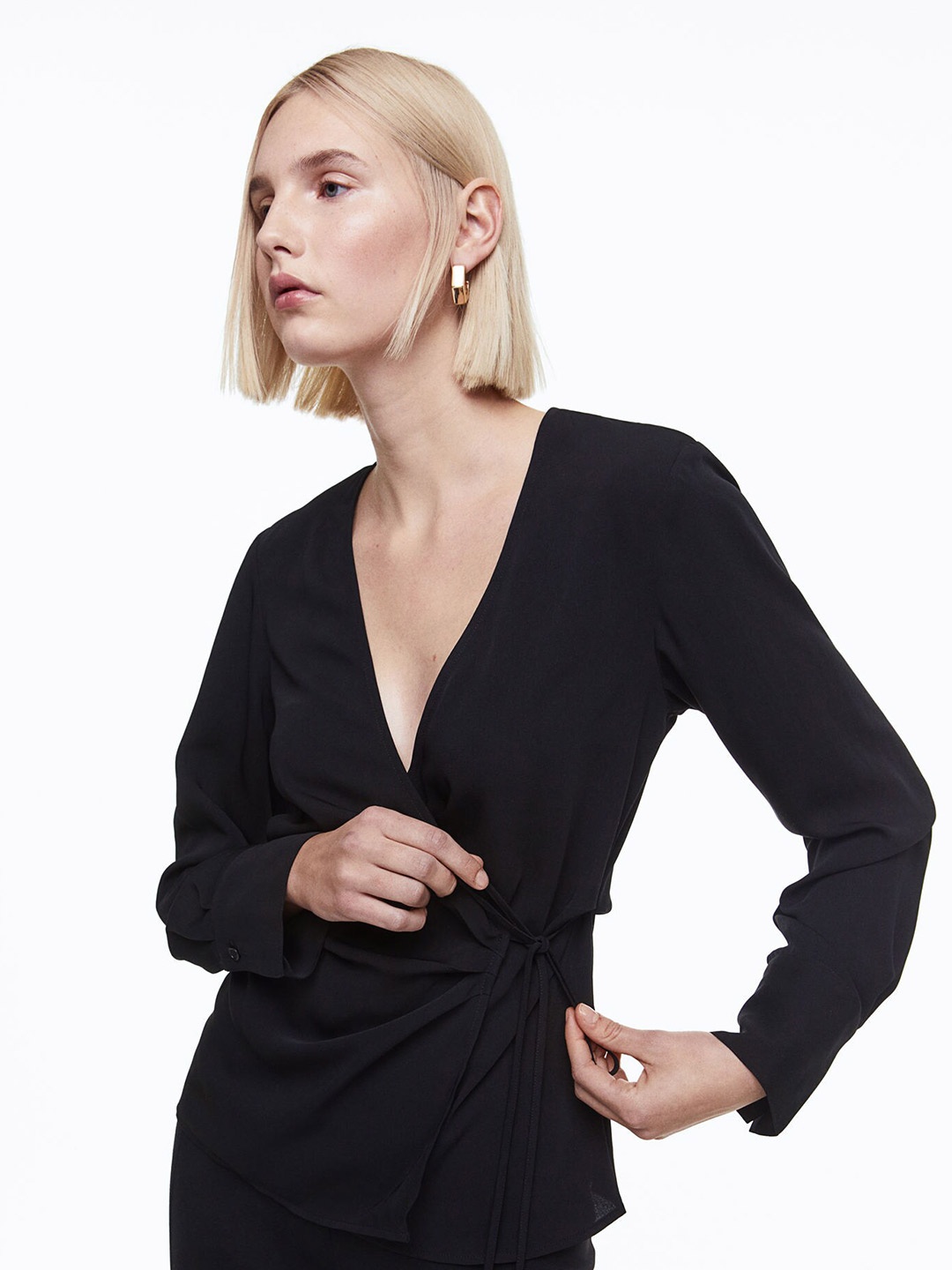 

H&M Women Wrap Blouse, Black