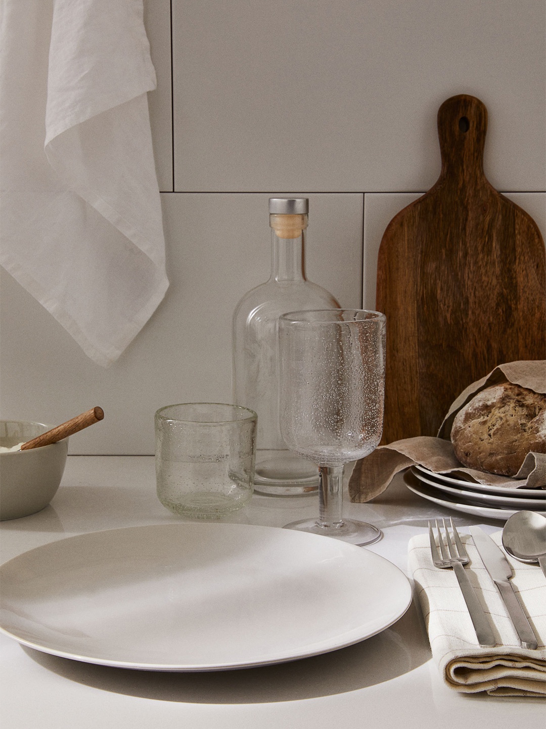 

H&M Beige 4-Pack Porcelain Plates