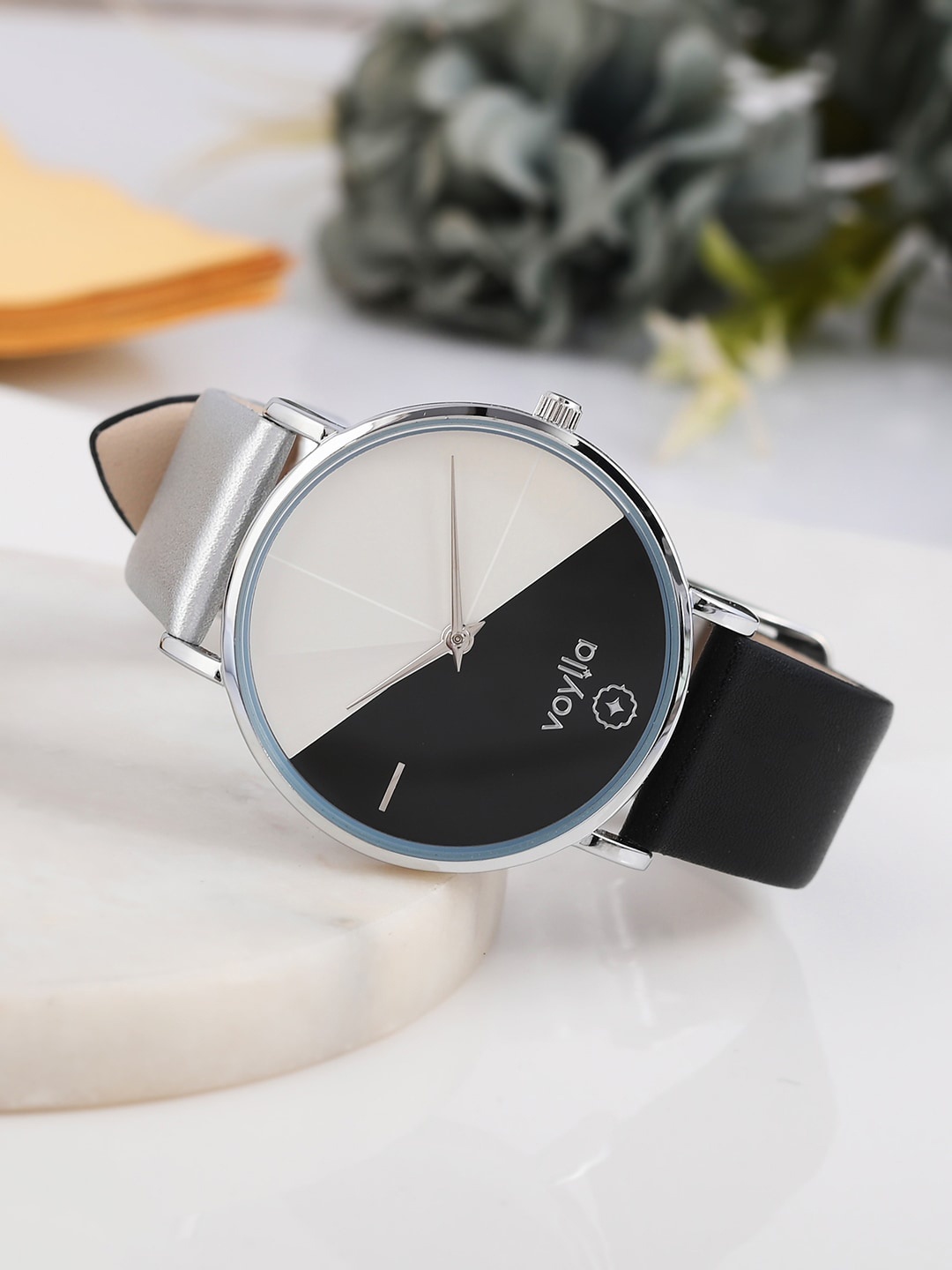 

Voylla Women Leather Straps Analogue Watch, Silver