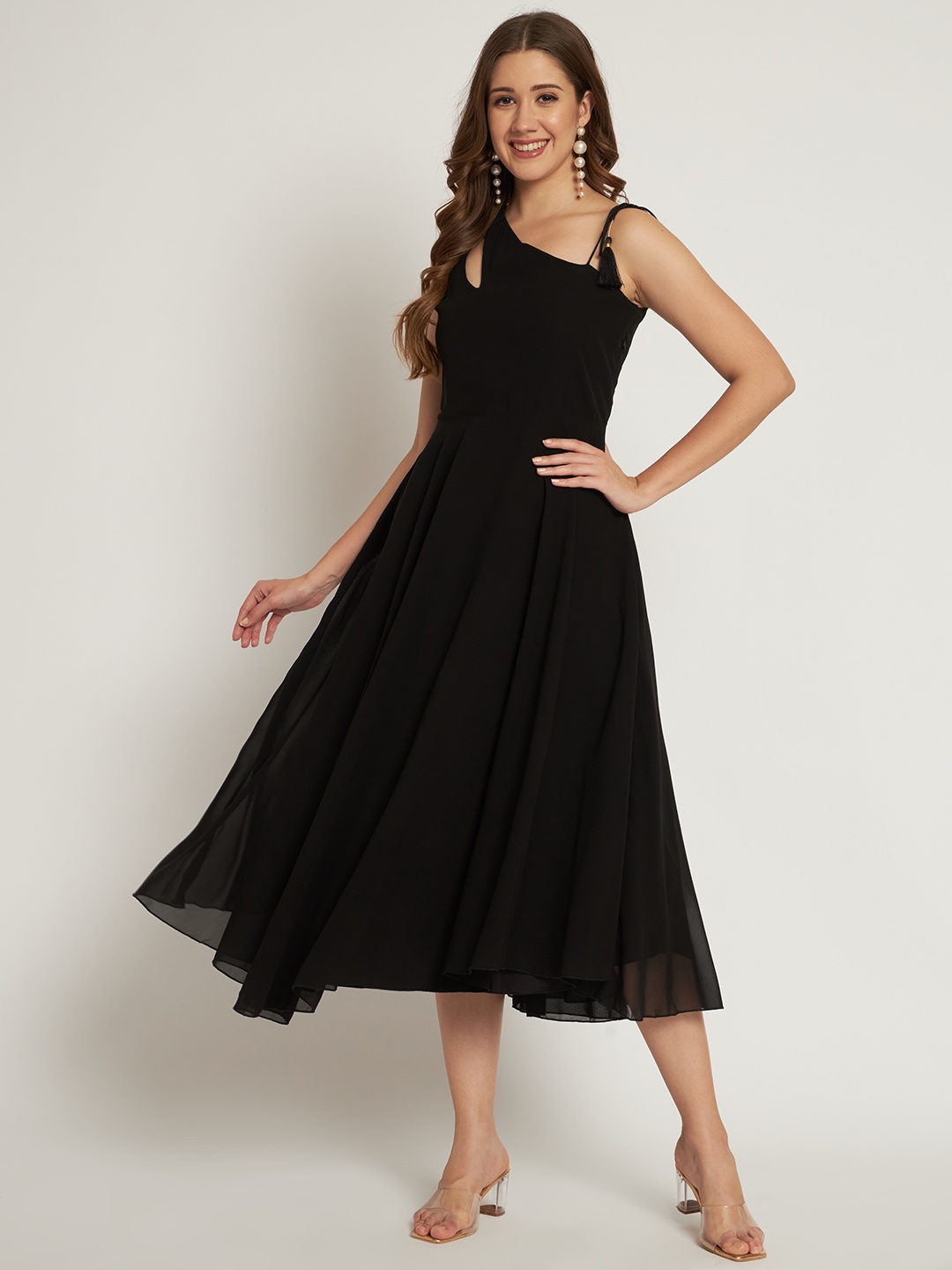 

Poshak Hub Women Stylised Neck Georgette Anarkali Kurta, Black
