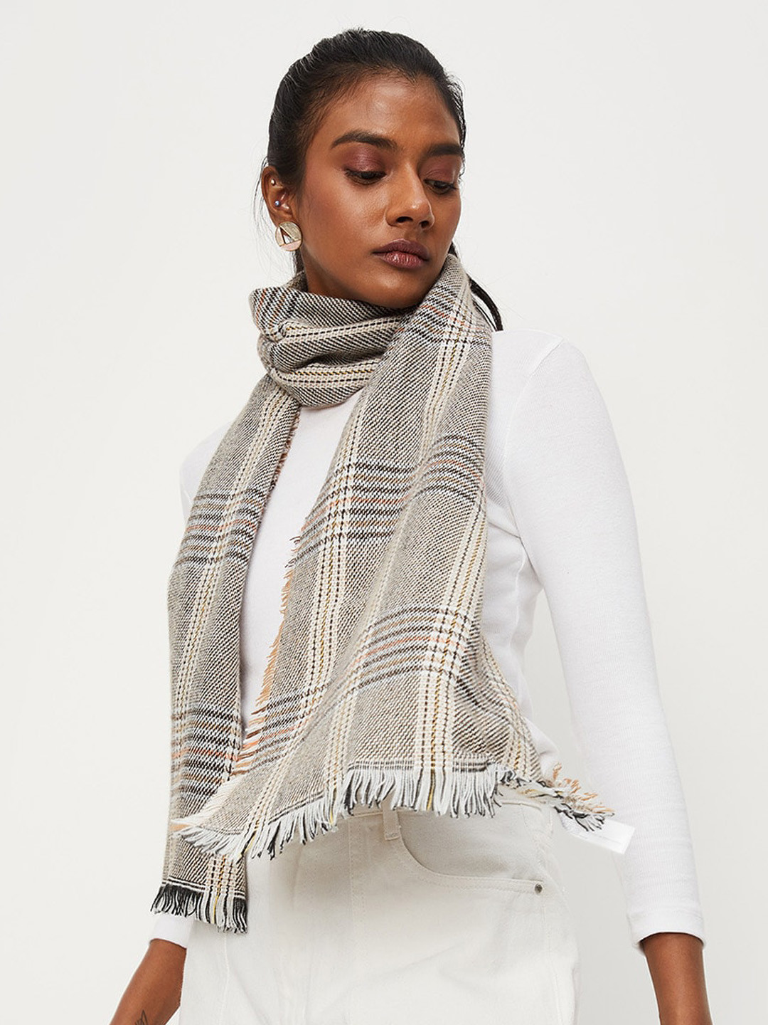 

max Women Checked Acrylic Mufflers, Grey