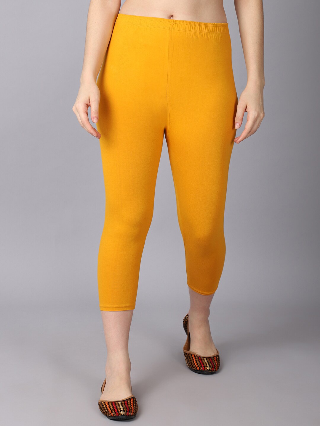 

GRACIT Women Cotton Solid Mid Rise Capris, Yellow