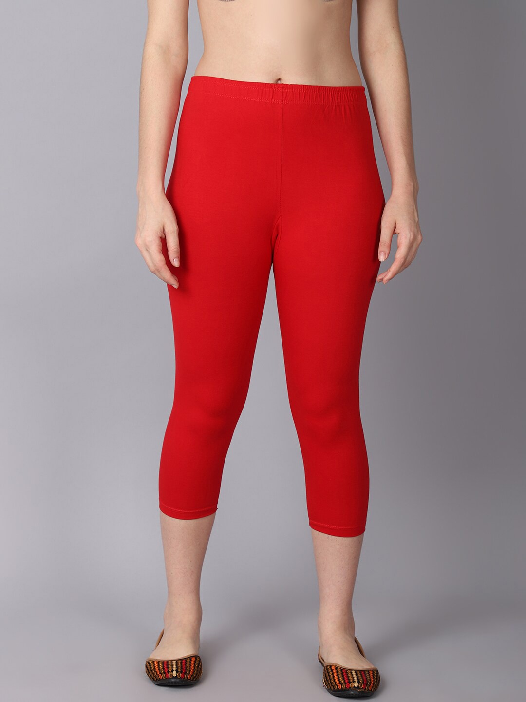 

GRACIT Women Cotton Solid Mid Rise Capris, Red