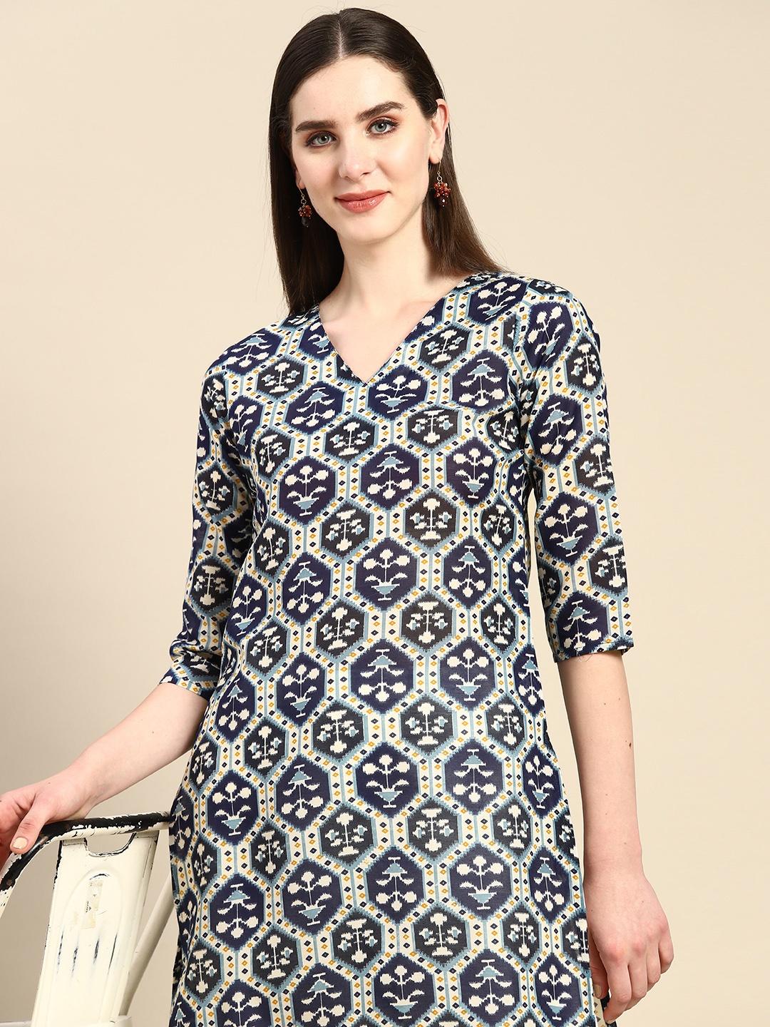 

Anouk Ethnic Motifs Printed Straight Kurta, Cream