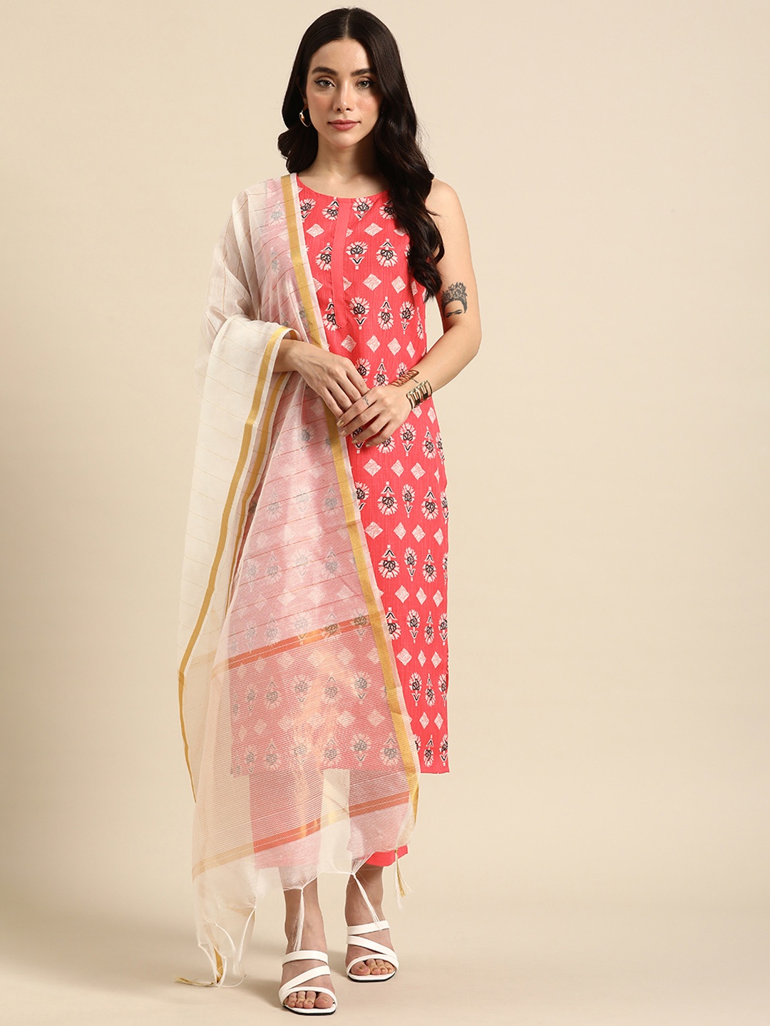 

Anouk Women Floral Printed Kurta & Trousers With Dupatta, Coral
