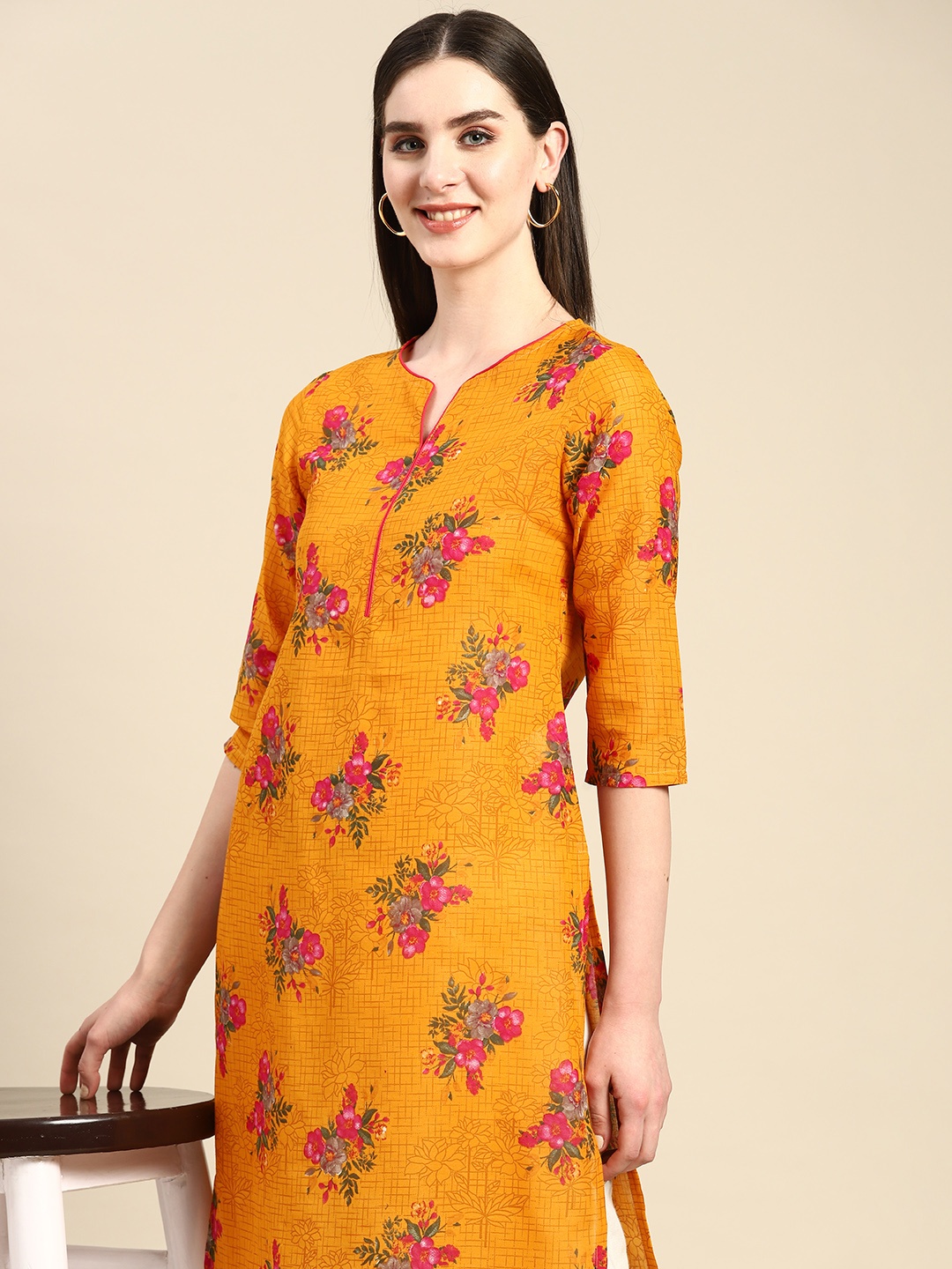 

Anouk Floral Print Straight Kurta, Mustard