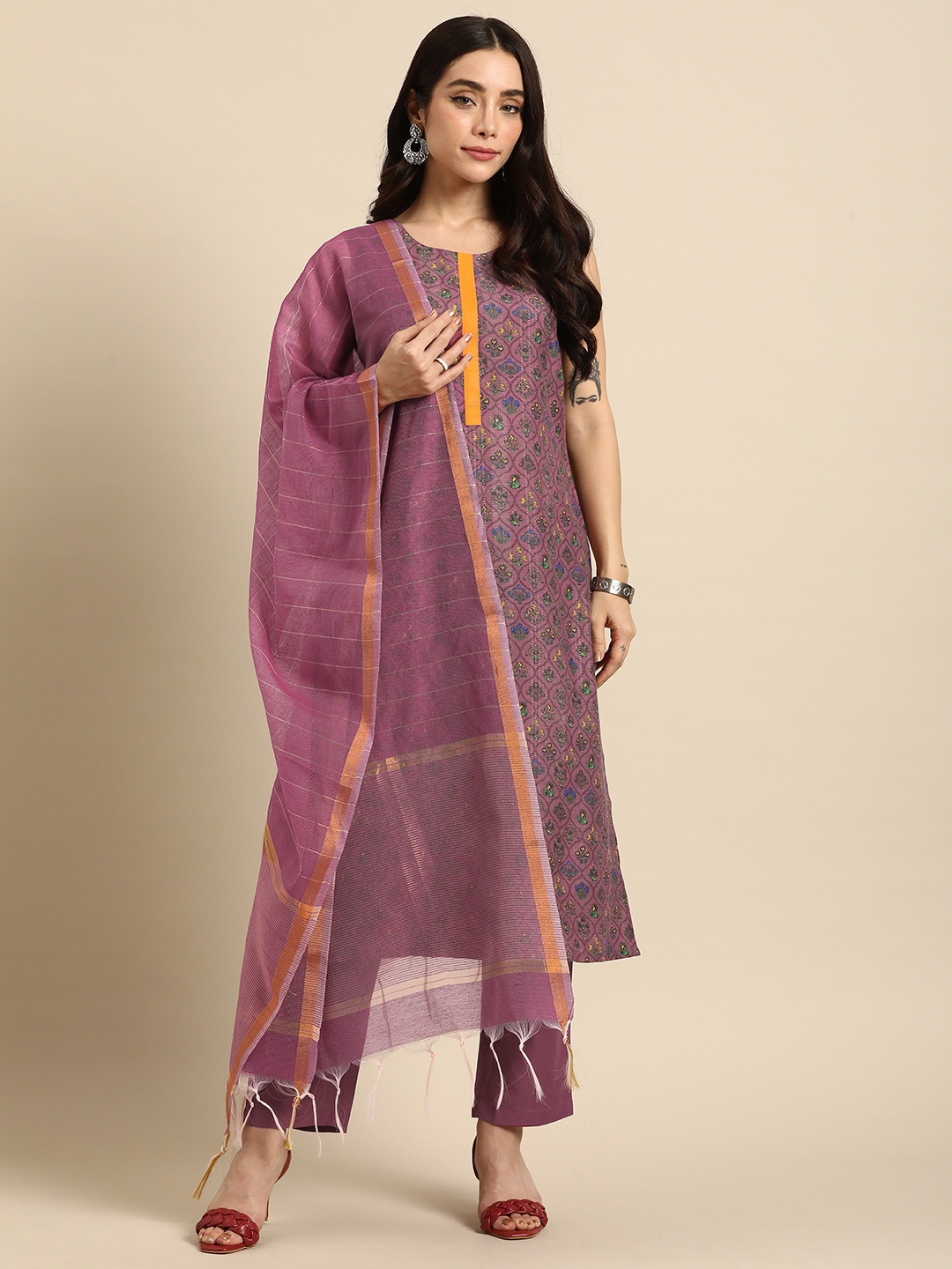 

Anouk Women Ethnic Motifs Printed Regular Kurta with Trousers & With Dupatta, Magenta