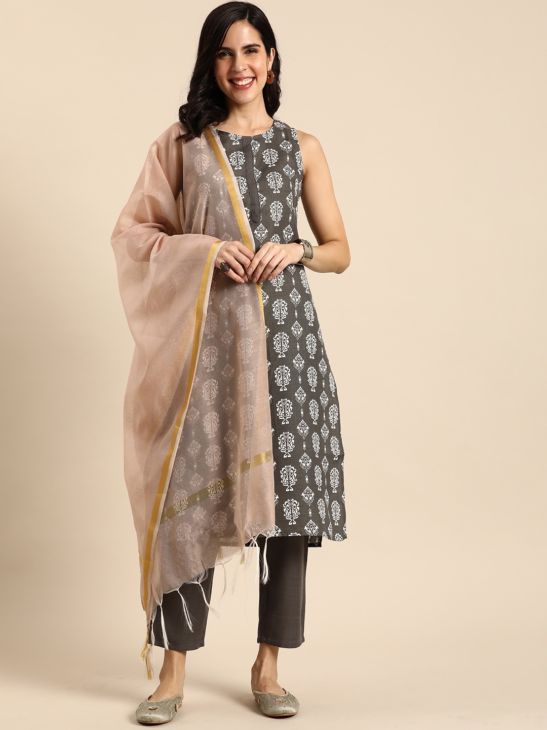 

Anouk Women Ethnic Motifs Printed Regular Kurta With Trousers & Dupatta, Grey