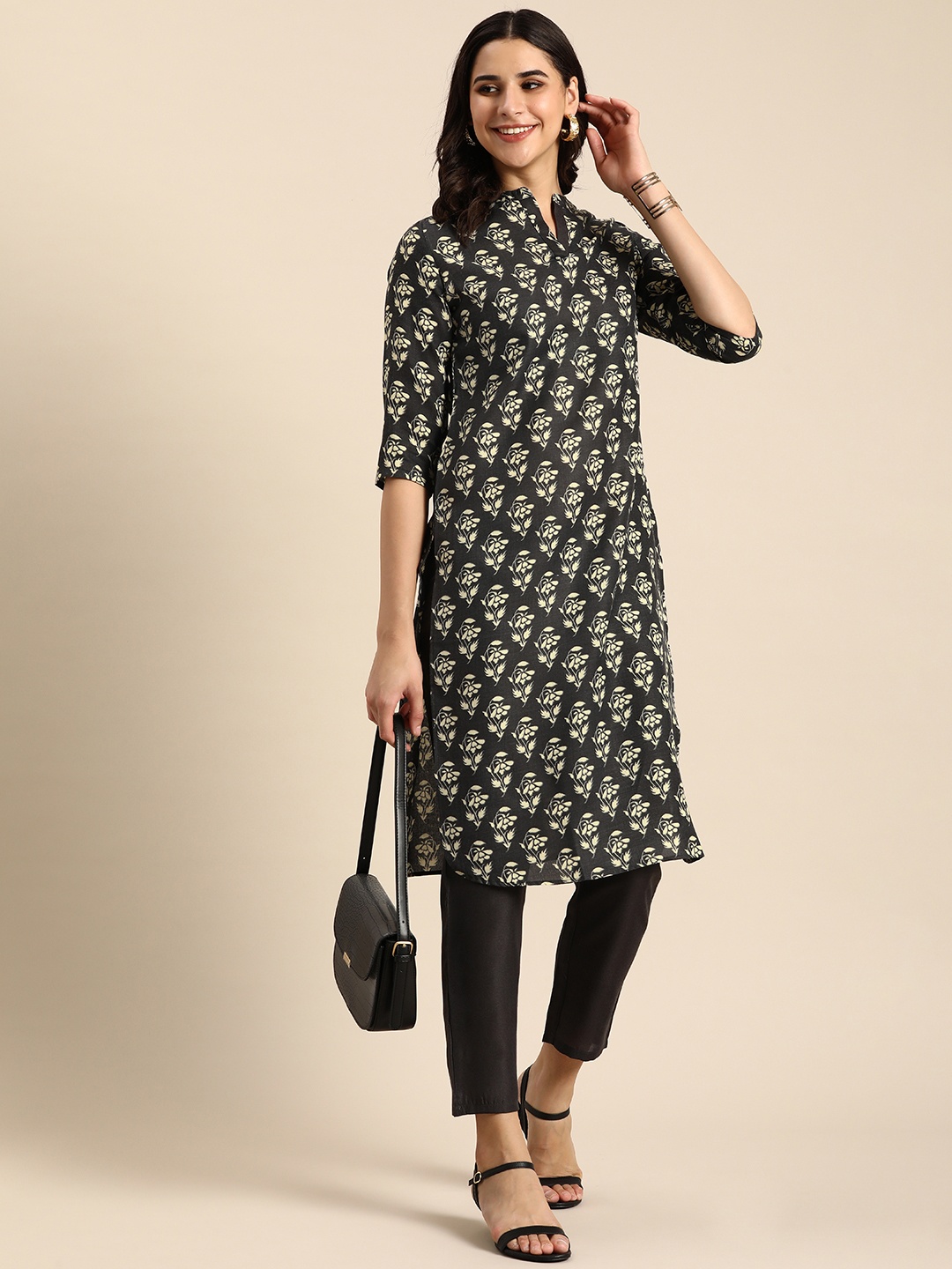 

Anouk Women Floral Printed Regular Pure Cotton Kurta with Trousers, Charcoal