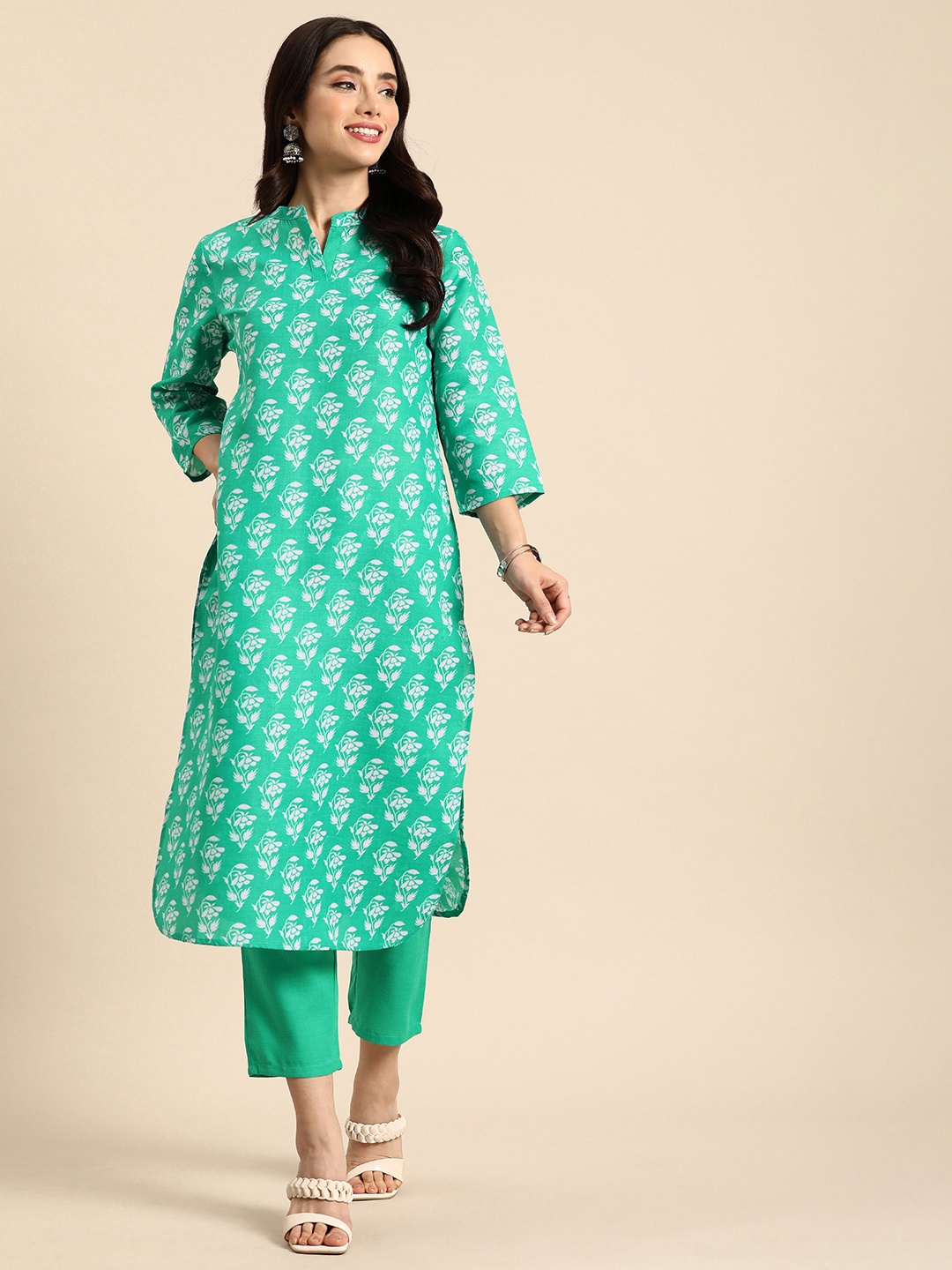 

Anouk Women Floral Printed Regular Kurta With Trousers, Green