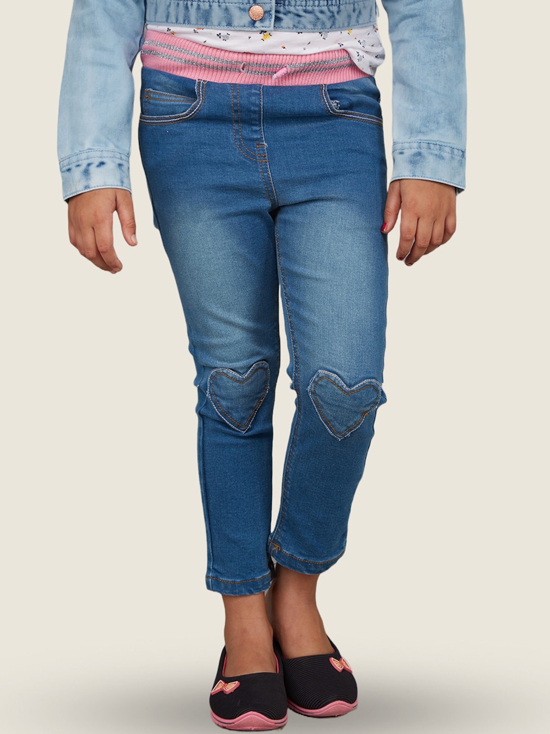 

Zalio Kids Girls Pure Cotton Light Fade Mid Rise Applique Jeans, Blue