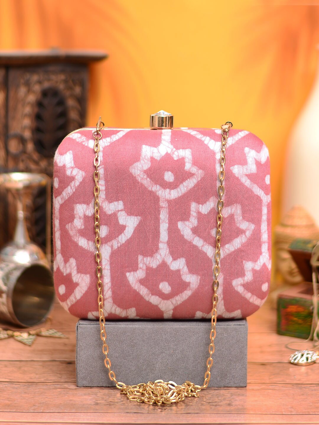 

ARTKLIM Pink & White Printed Box Clutch