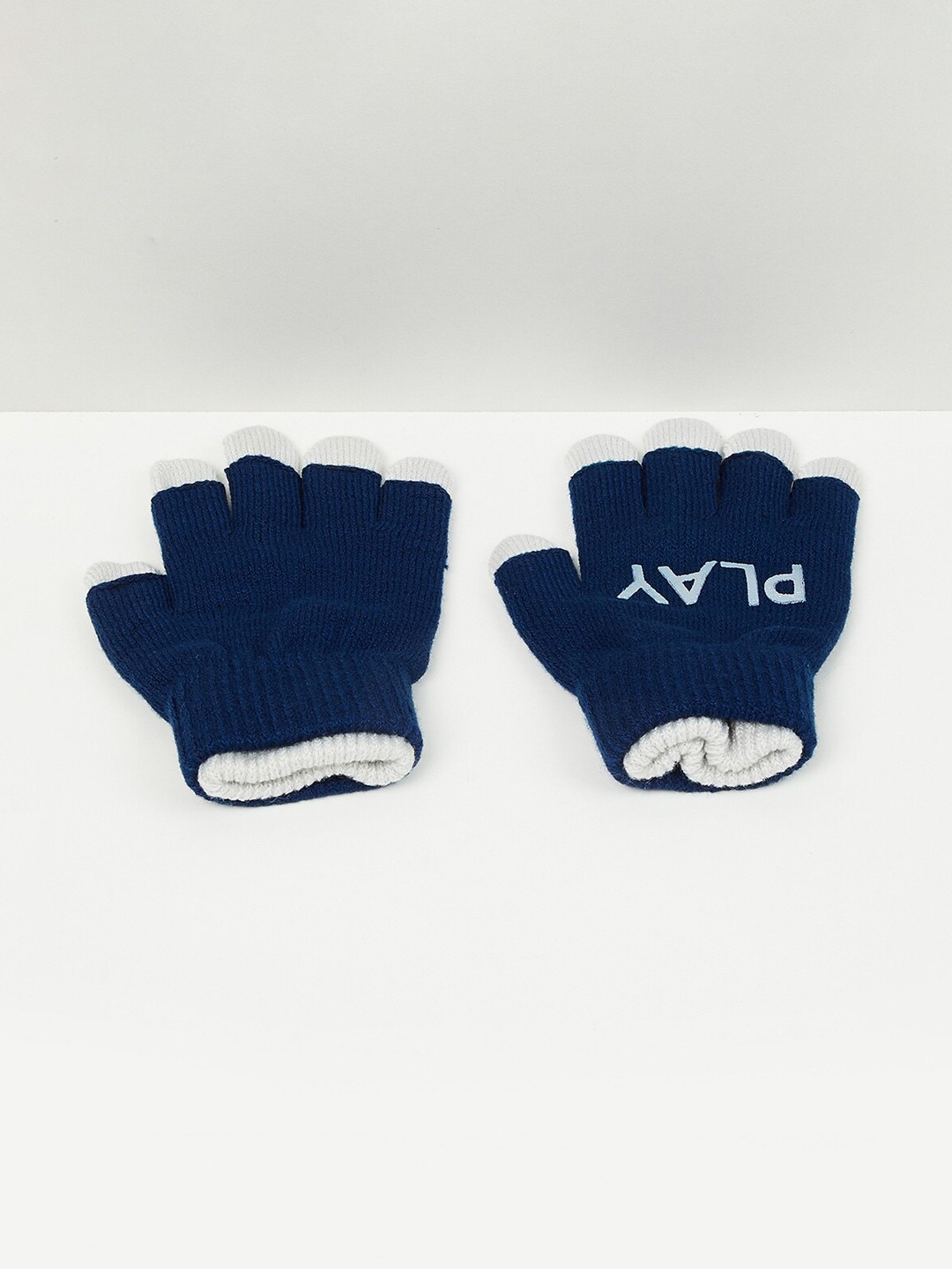 

max Boys Printed Acrylic Gloves, Blue