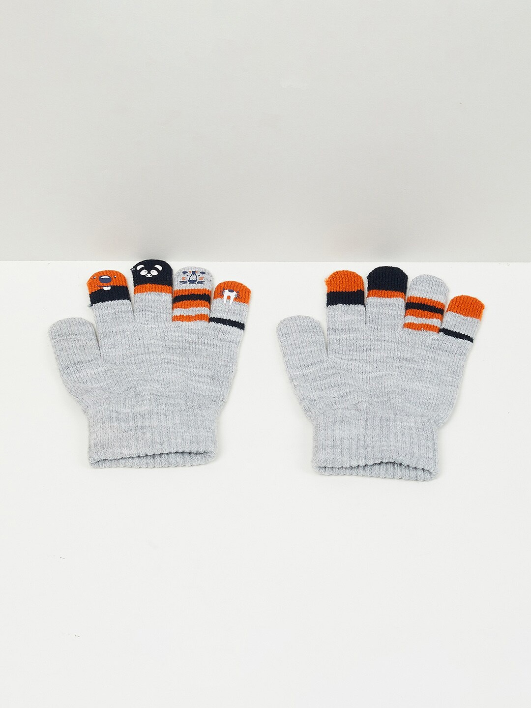 

max Boys Pattered Ribbed Hand Gloves, Grey