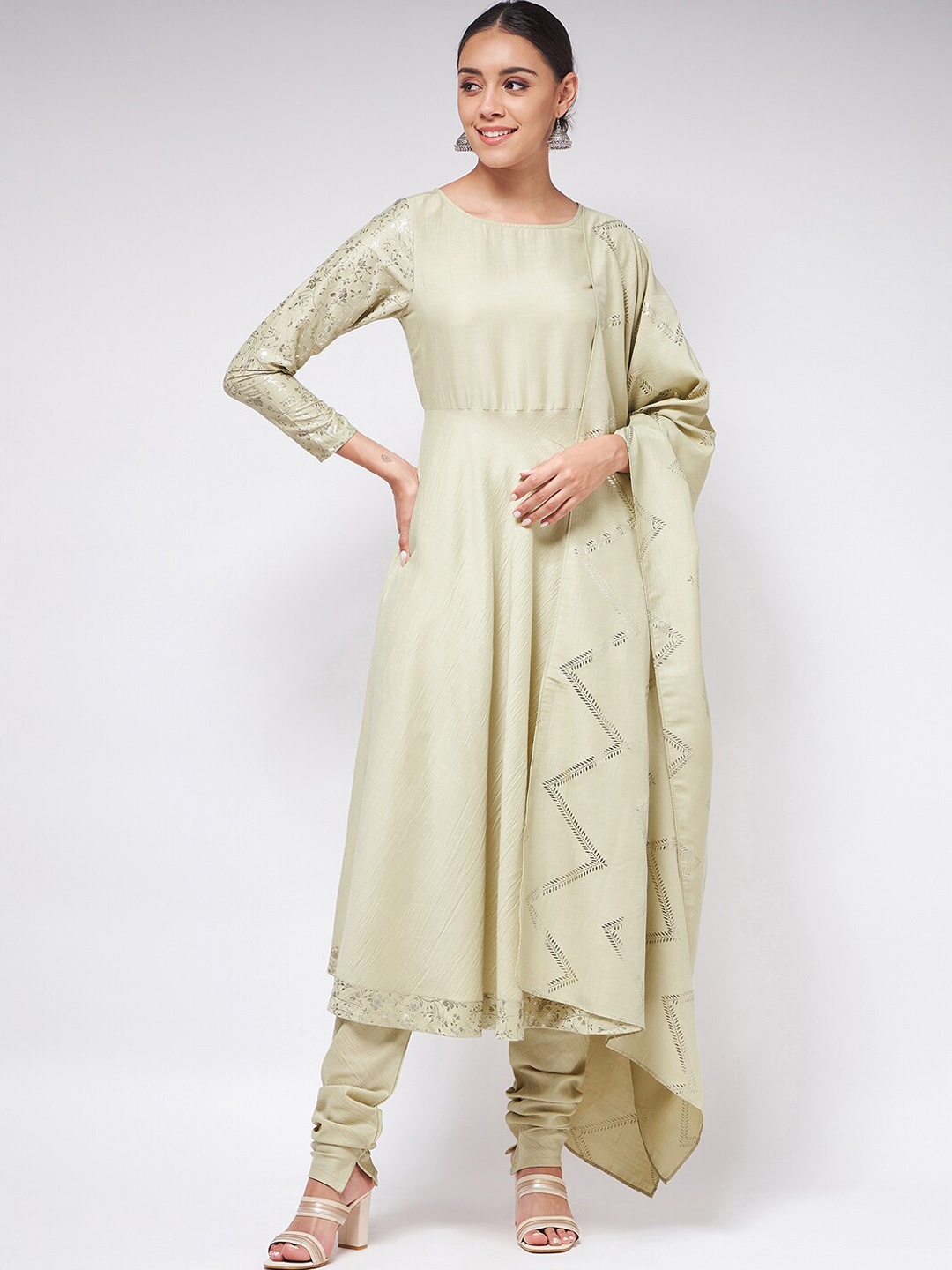 

Pannkh Mukaish Kurta with Churidar & Dupatta, Green