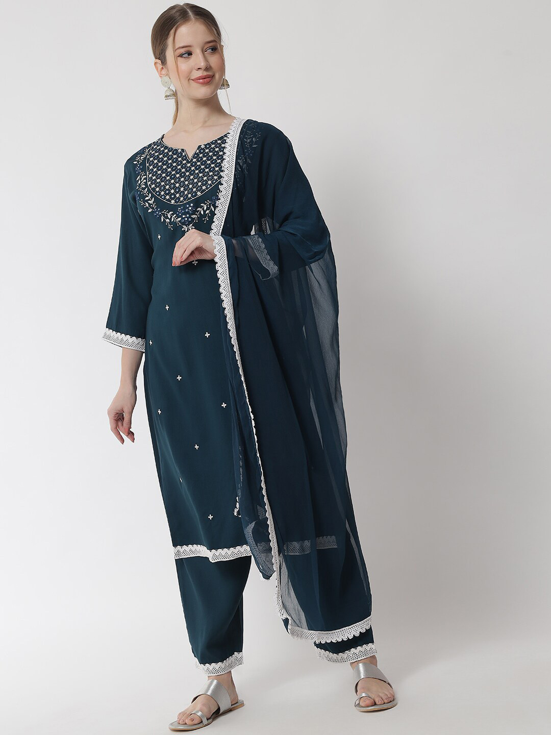 

IkDaiya Women Floral Embroidered Mirror Work Kurta With Trousers & Dupatta, Teal