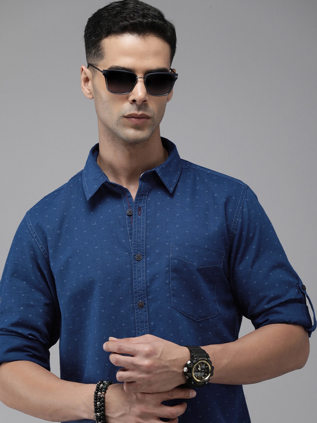 

The Roadster Lifestyle Co. Men Cotton Linen Opaque Printed Casual Shirt, Navy blue