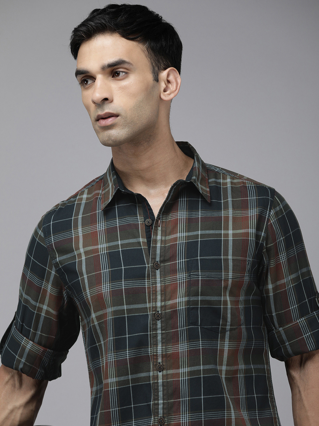 

The Roadster Life Co. Men Checked Pure Cotton Casual Shirt, Navy blue