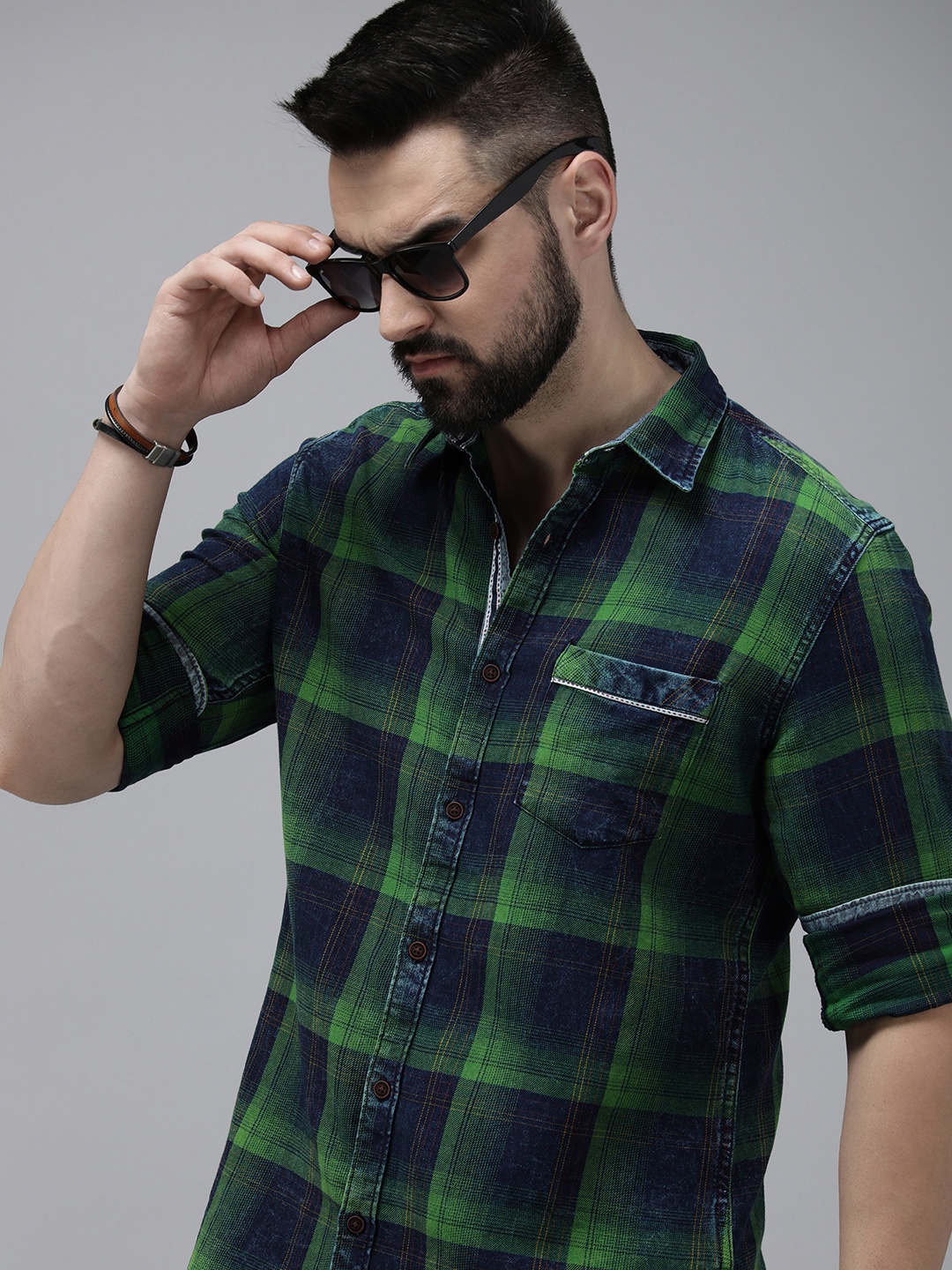 

The Roadster Lifestyle Co. Men Pure Cotton Tartan Checks Opaque Casual Shirt, Green