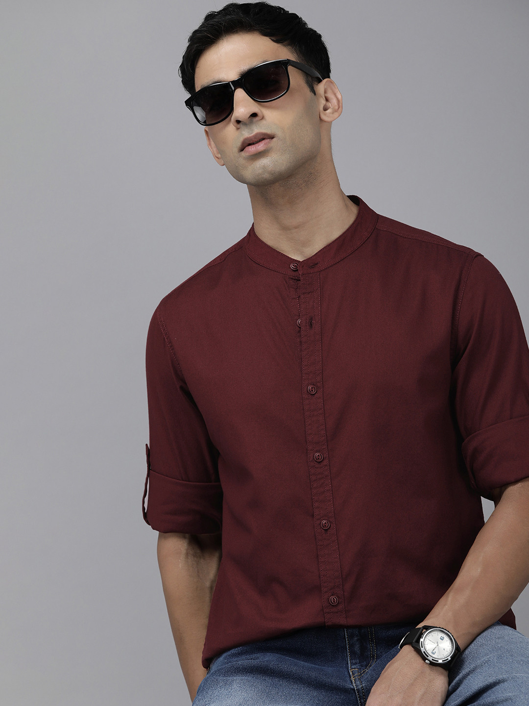 

The Roadster Lifestyle Co. Men Pure Cotton Casual Shirt, Maroon
