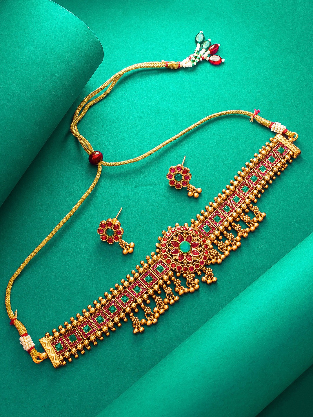aadita Gold Plated Stone Studded & Beaded Jewellery Set