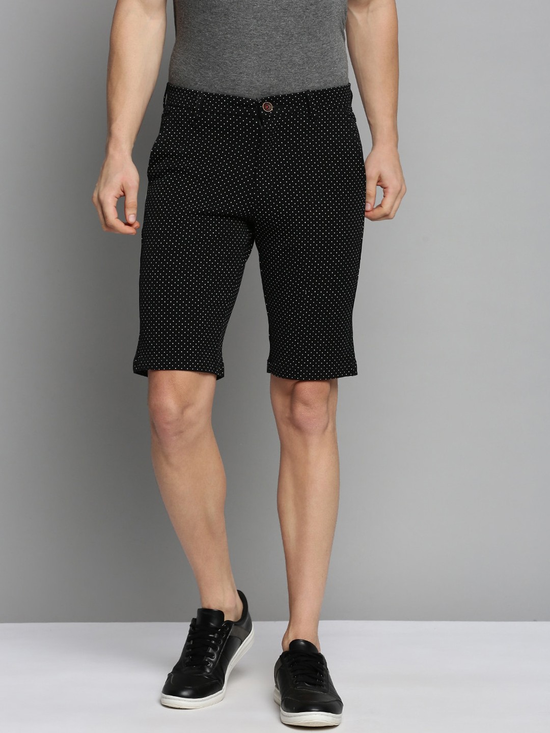 

SHOWOFF Men Black Printed Shorts