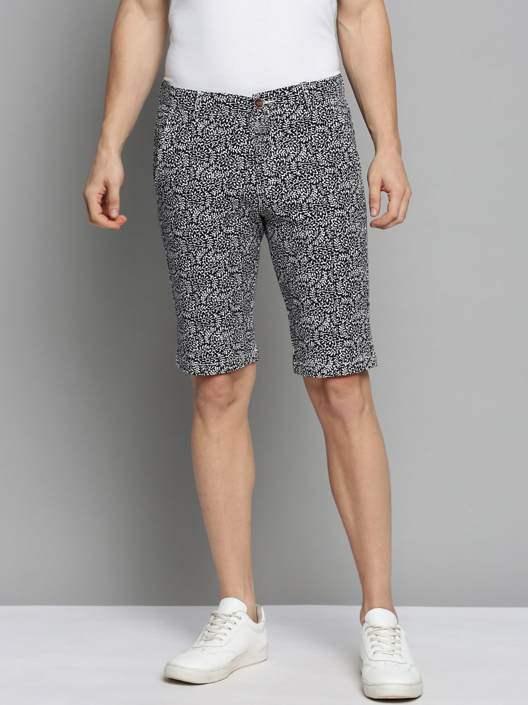 

SHOWOFF Men Floral Printed Cotton Knee Length Shorts, Black