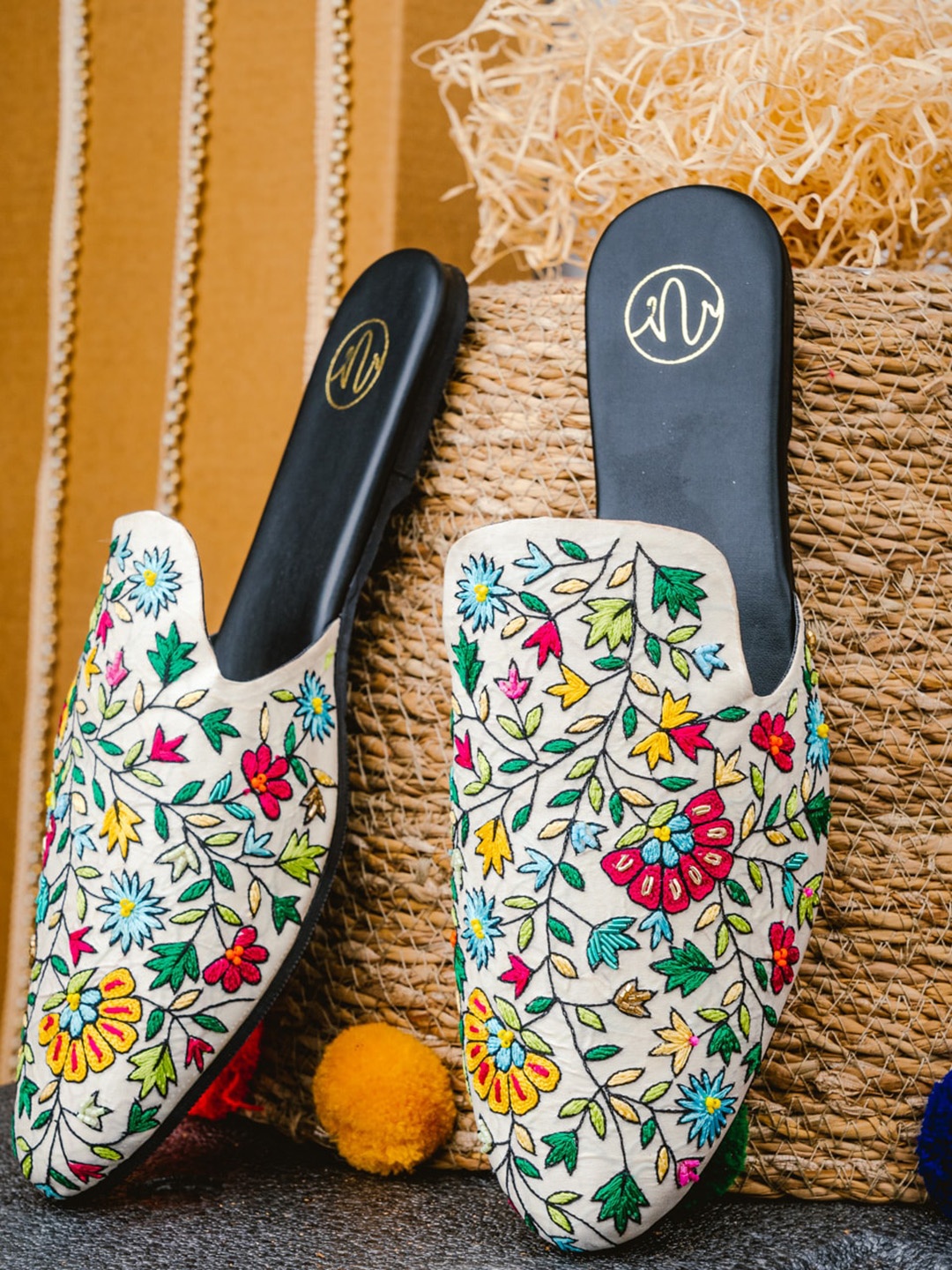 

NR By Nidhi Rathi Women Printed Mules, White