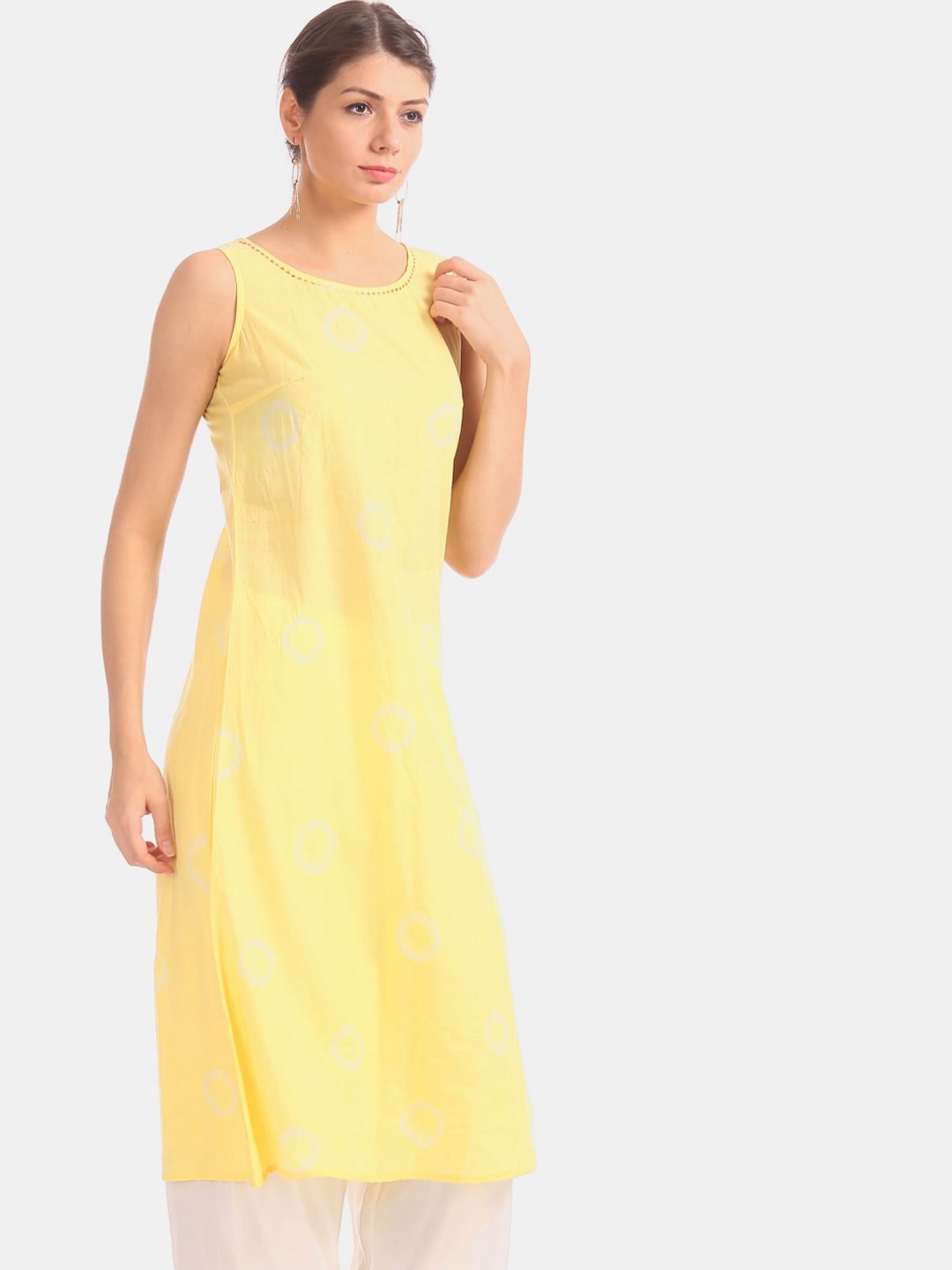 

V-Mart Women Sleeveless Cotton A-Line Kurta, Yellow