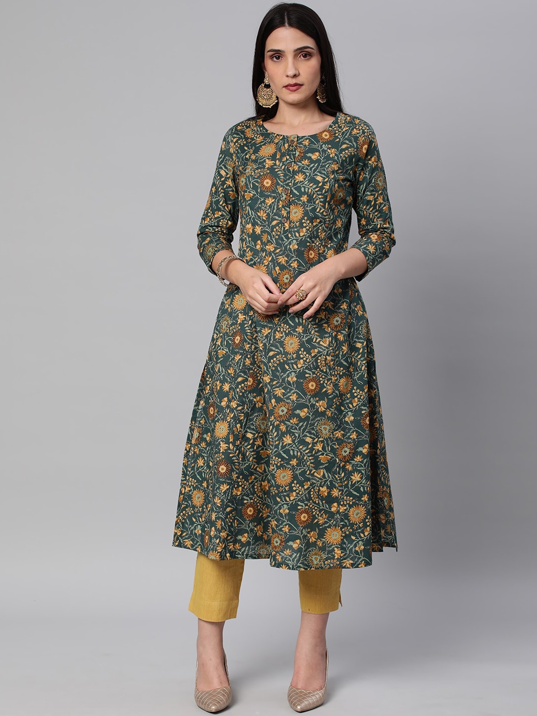 

KAMI KUBI Women Floral Printed Round Neck Pure Cotton Kurta, Brown