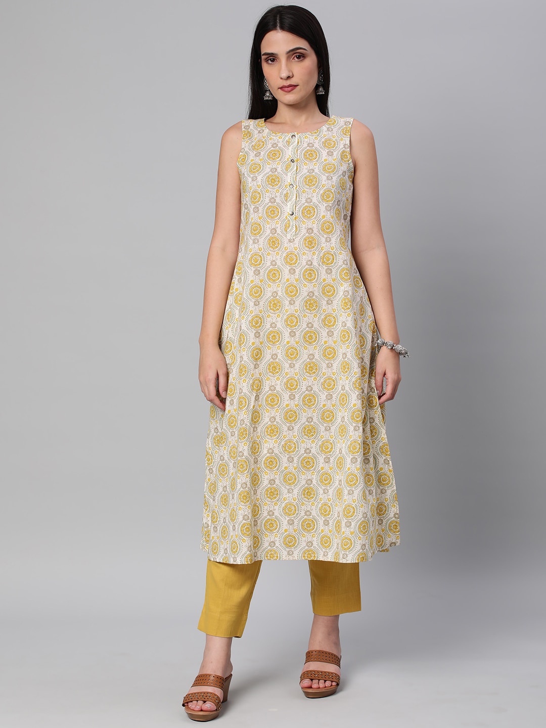 

KAMI KUBI Women Ethnic Motifs Printed Sleeveless Kurta, Yellow
