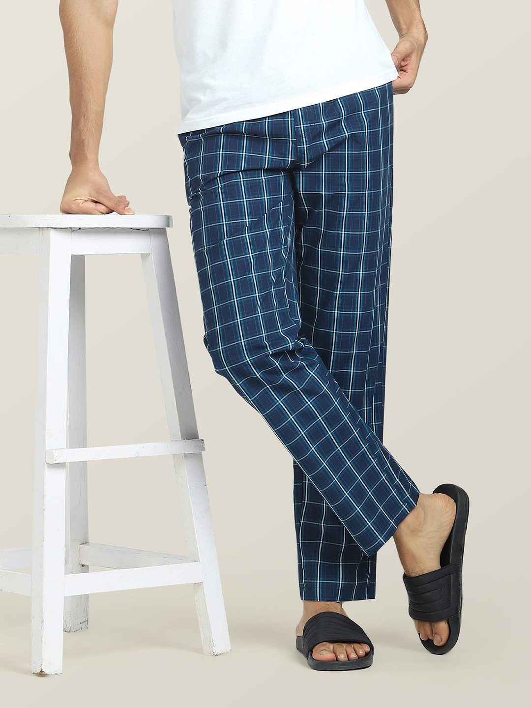 

XYXX Men Checked Cotton Lounge Pants, Blue