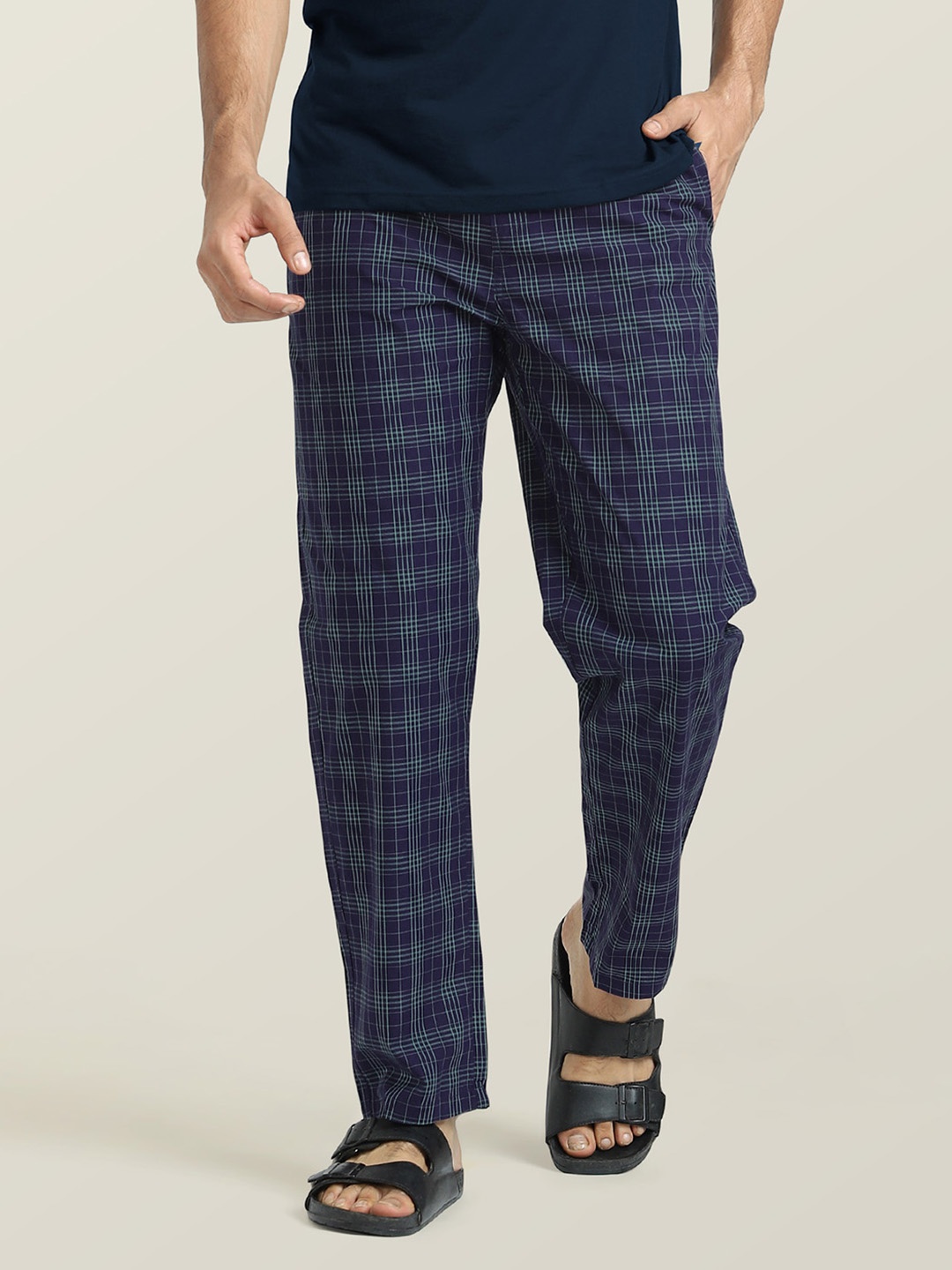 

XYXX Men Checked Cotton Lounge Pants, Navy blue