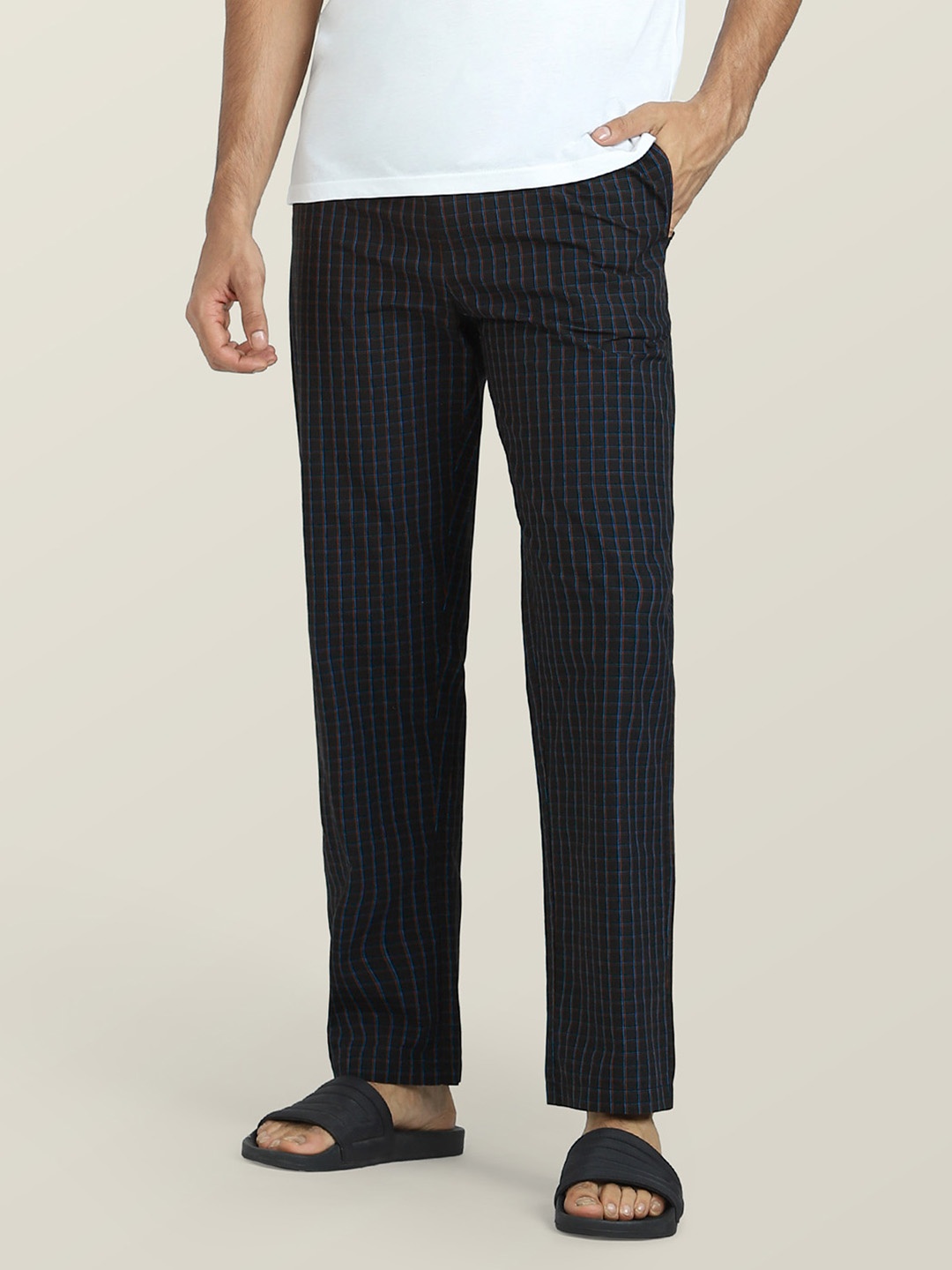 XYXX Men Checked Cotton Lounge Pant, Black