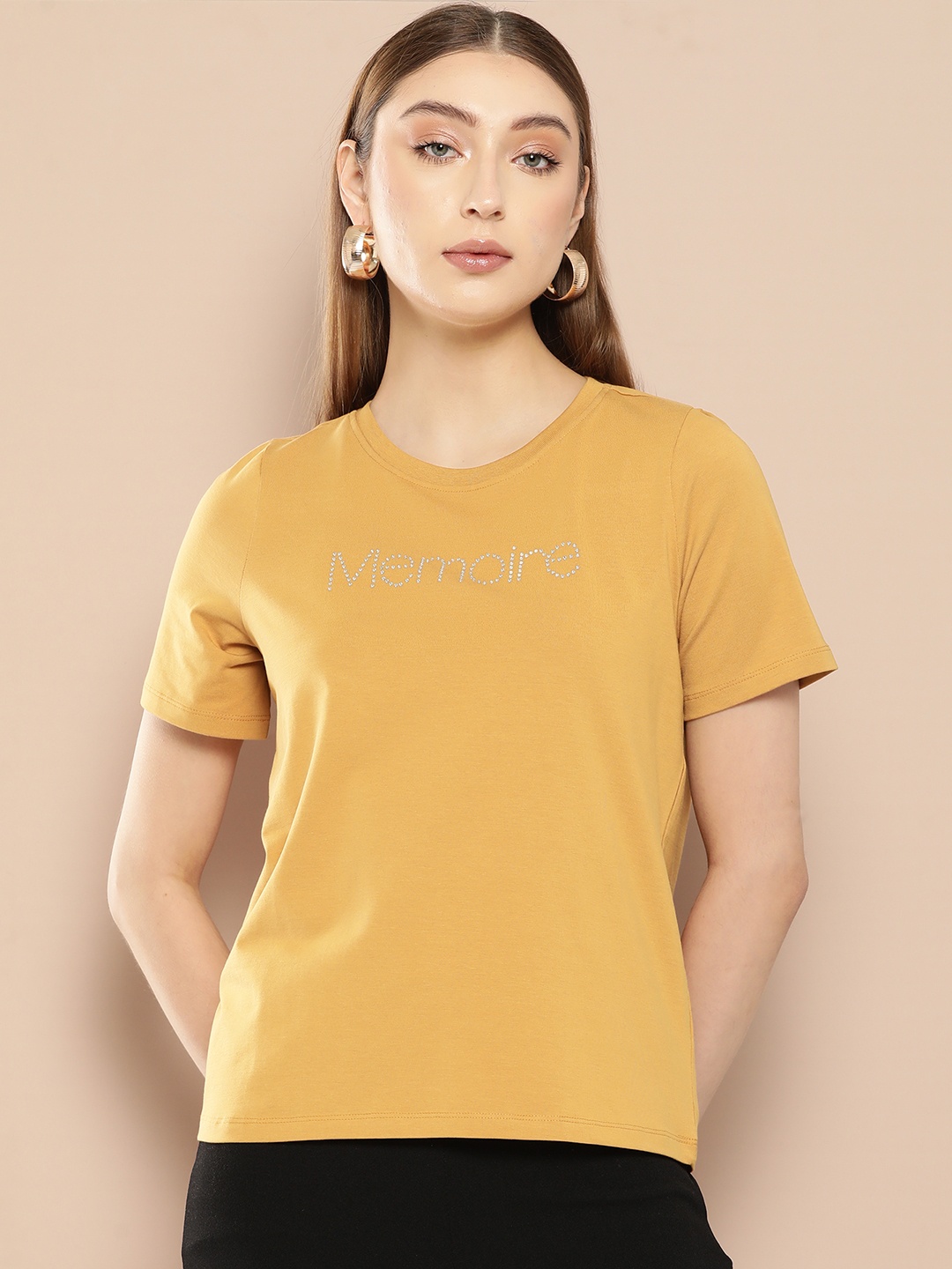 

Chemistry Typography Embellished T-shirt, Mustard