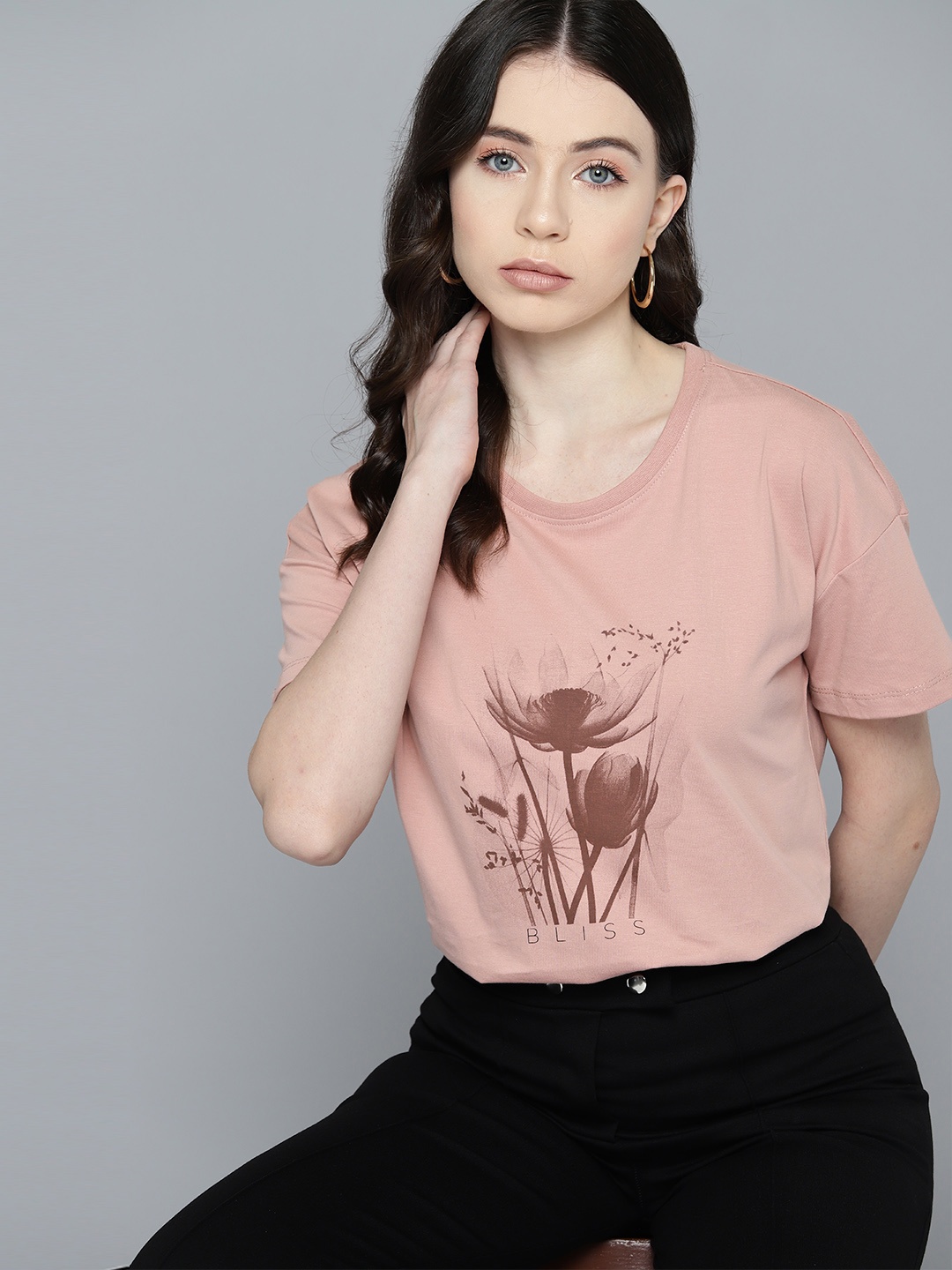 

Chemistry Floral Print Drop-Shoulder Sleeves Pure Cotton T-shirt, Rose