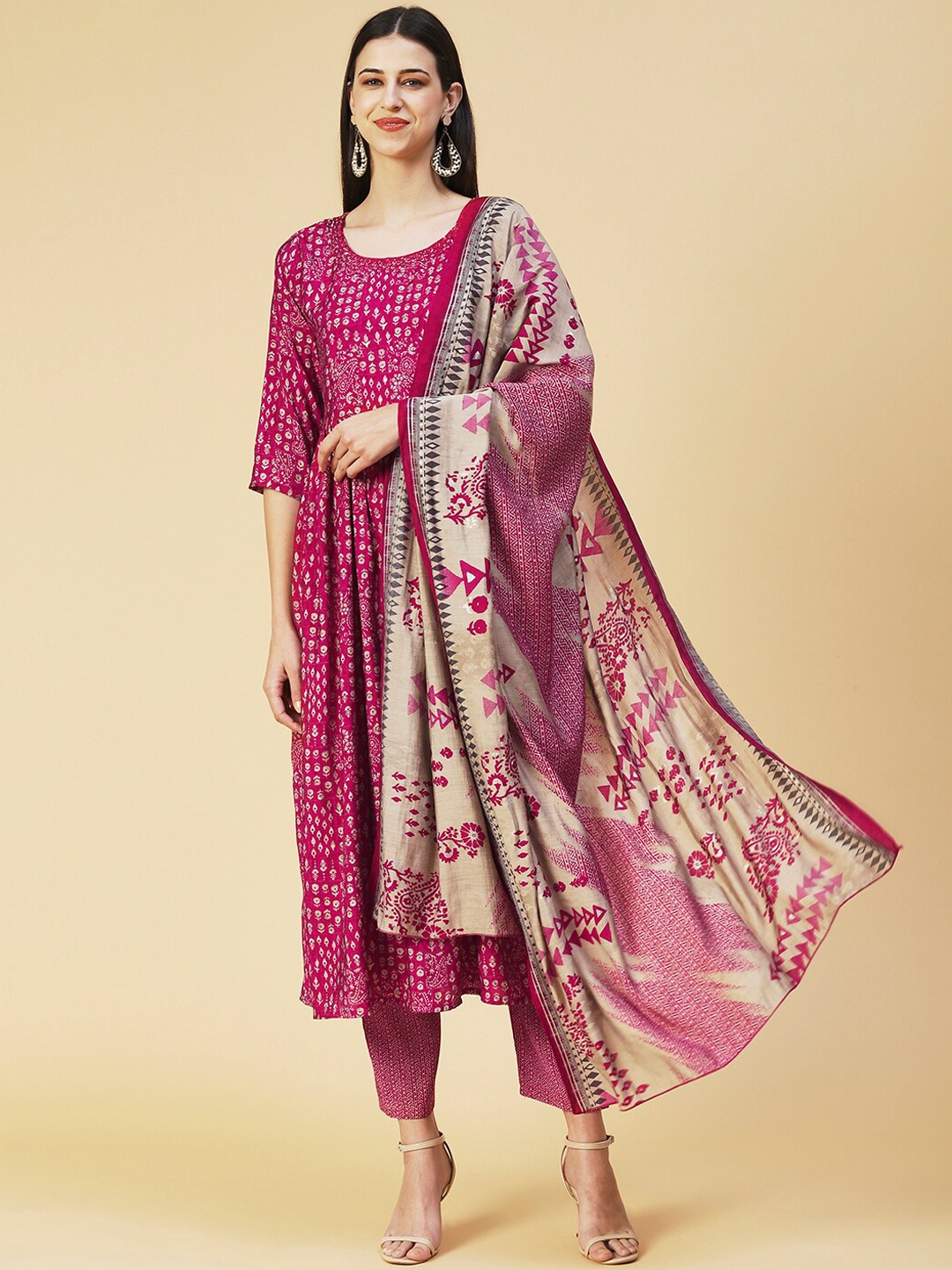 

FASHOR Ethnic Motifs Printed Kurta with Trousers & With Dupatta, Magenta