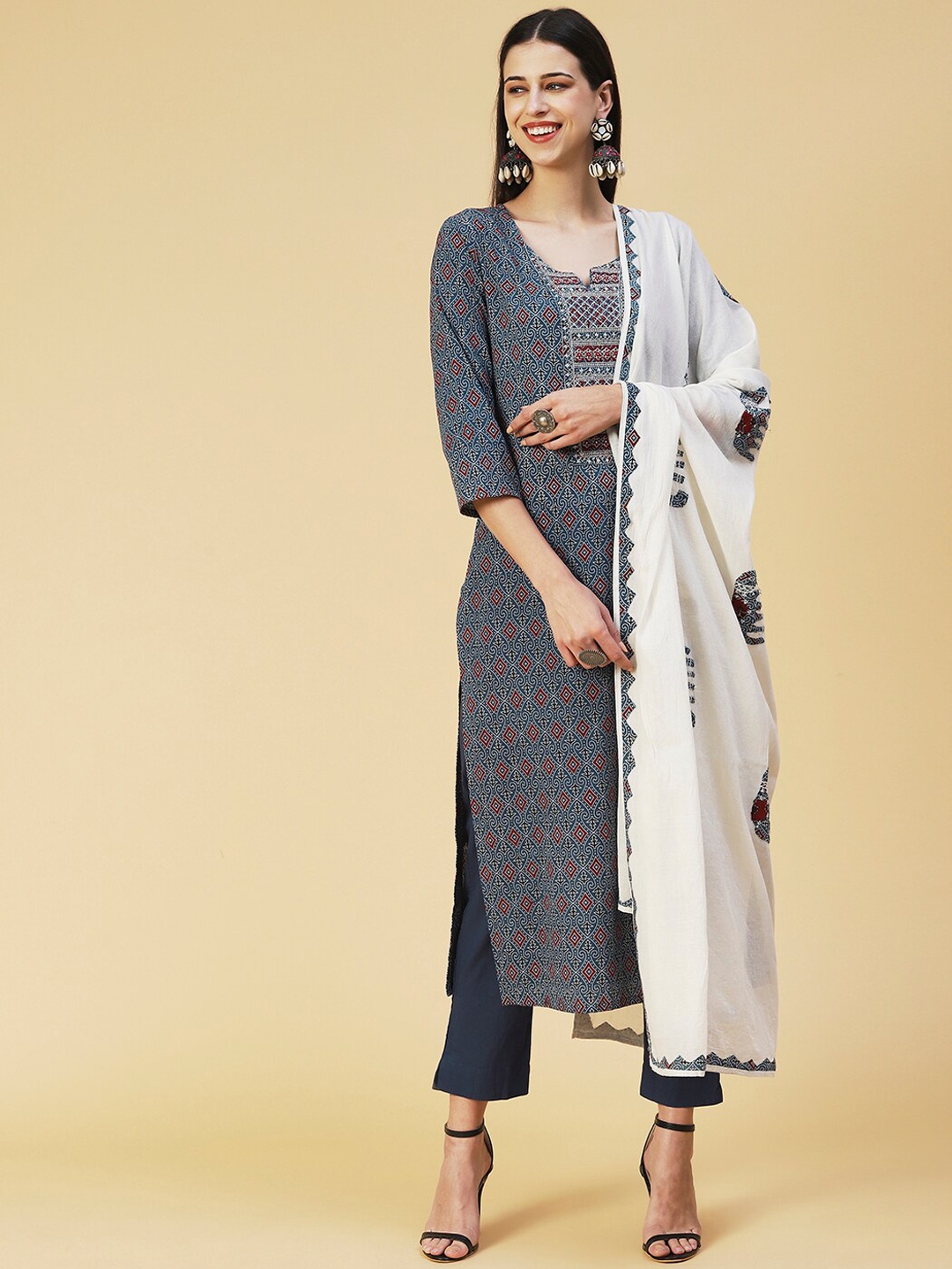 

FASHOR Women Ethnic Motifs Printed Thread Work Pure Cotton Kurta with Trousers & Dupatta, Navy blue