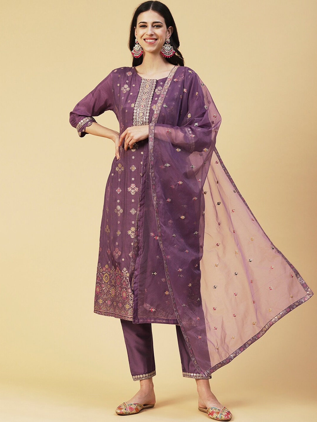 

FASHOR Women Floral Embroidered Kurta with Trousers & With Dupatta, Purple