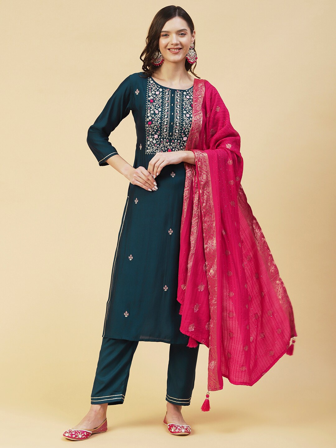 

FASHOR Women Floral Embroidered Kurta with Trousers & With Dupatta, Blue