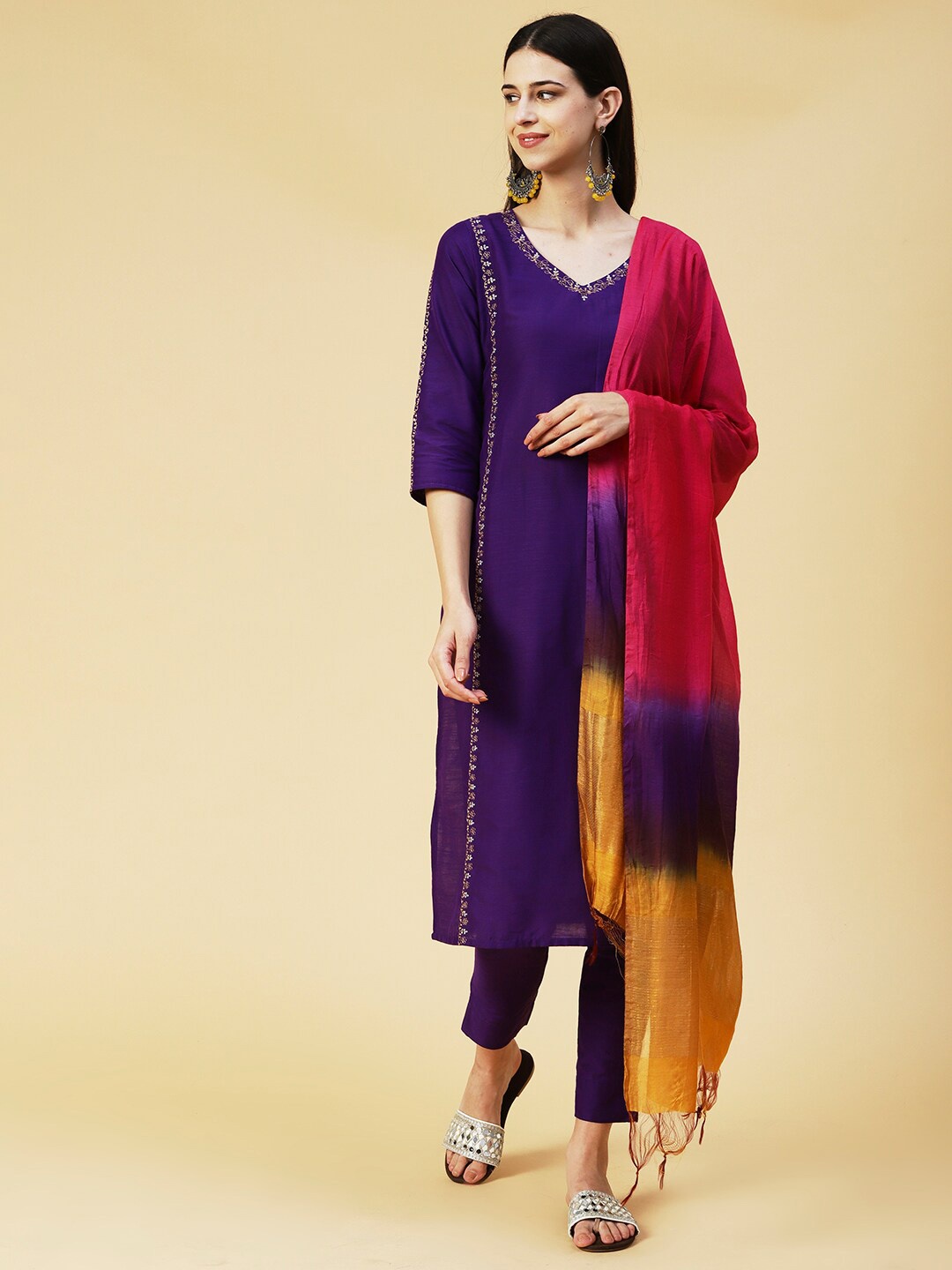 

FASHOR Women Floral Embroidered Dupion Silk Kurta with Trousers & Dupatta, Violet